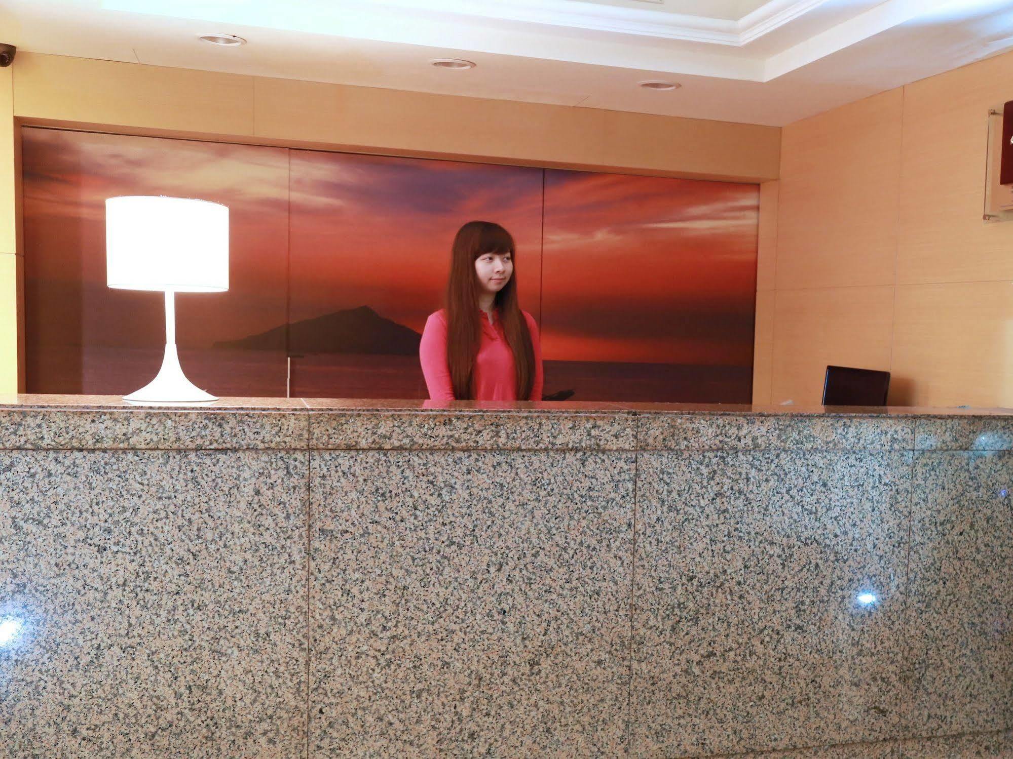 Lion Hotel Luodong Exterior foto