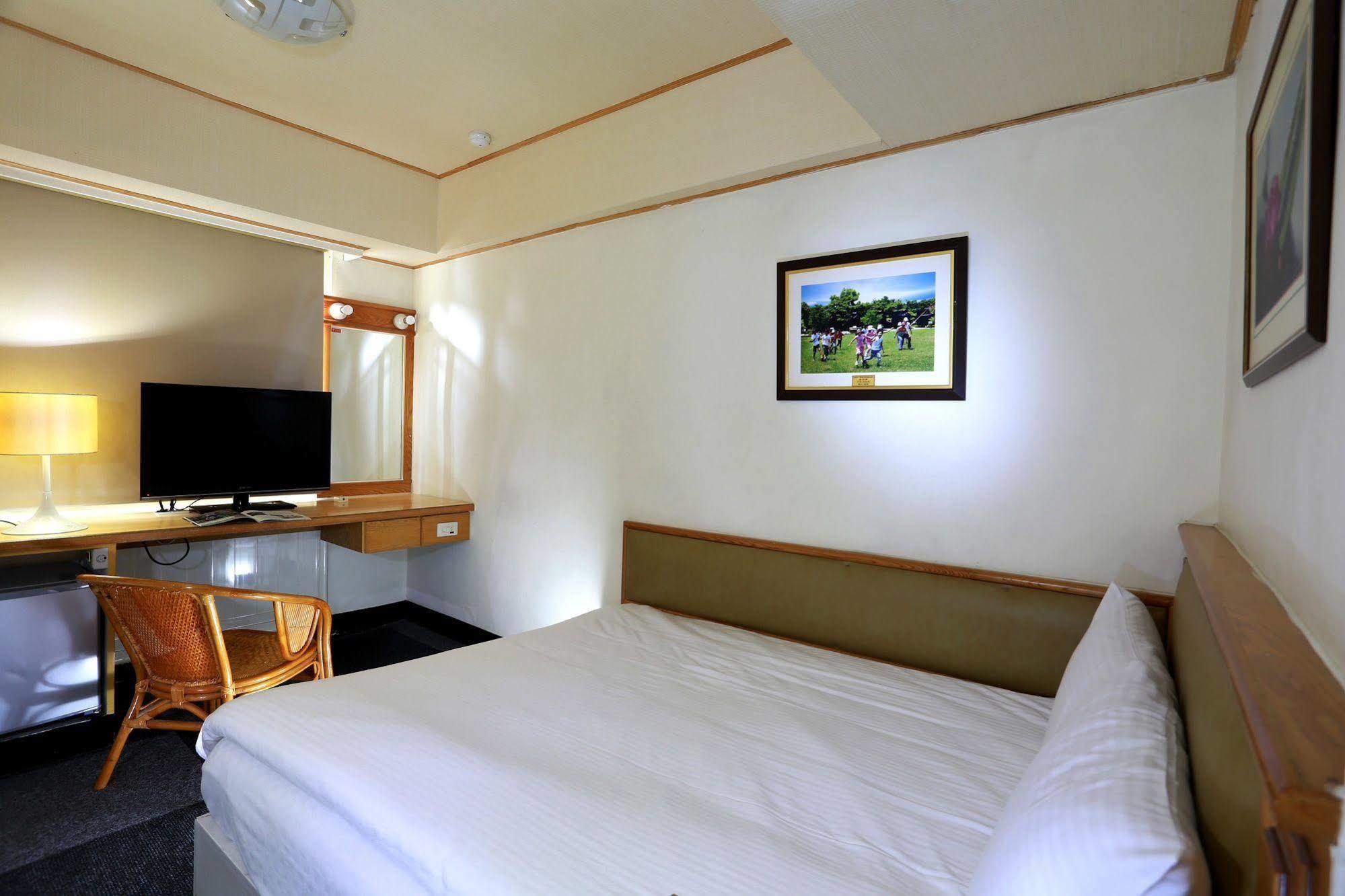 Lion Hotel Luodong Exterior foto