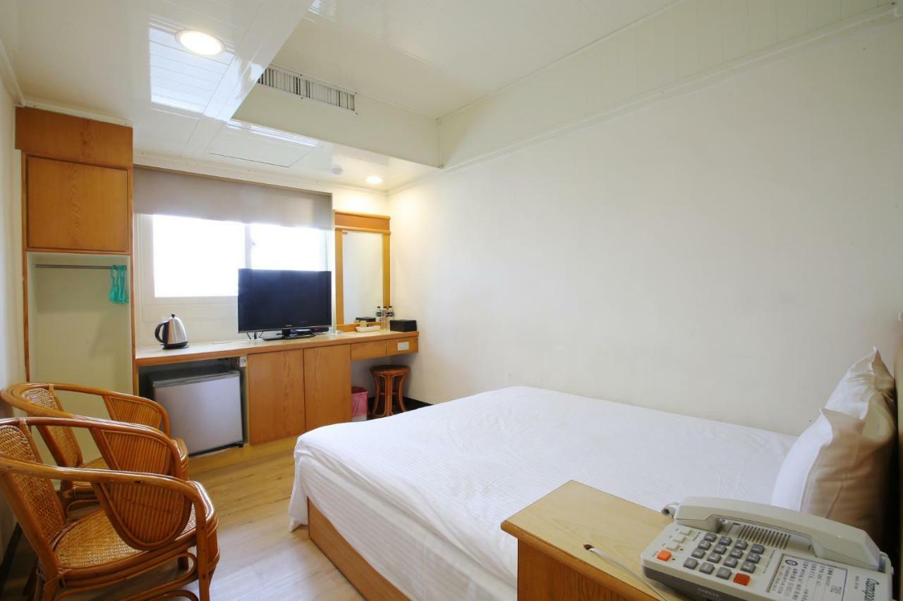 Lion Hotel Luodong Exterior foto