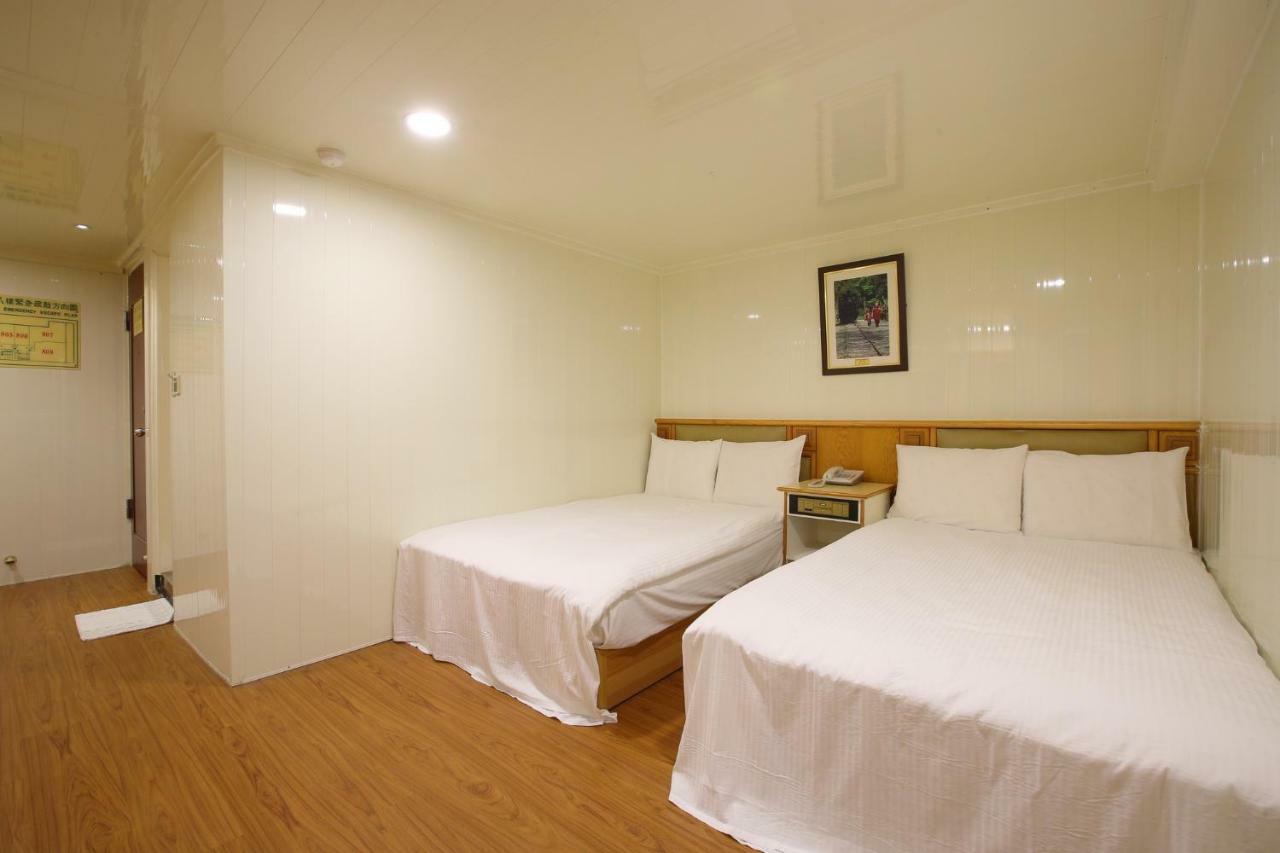 Lion Hotel Luodong Exterior foto