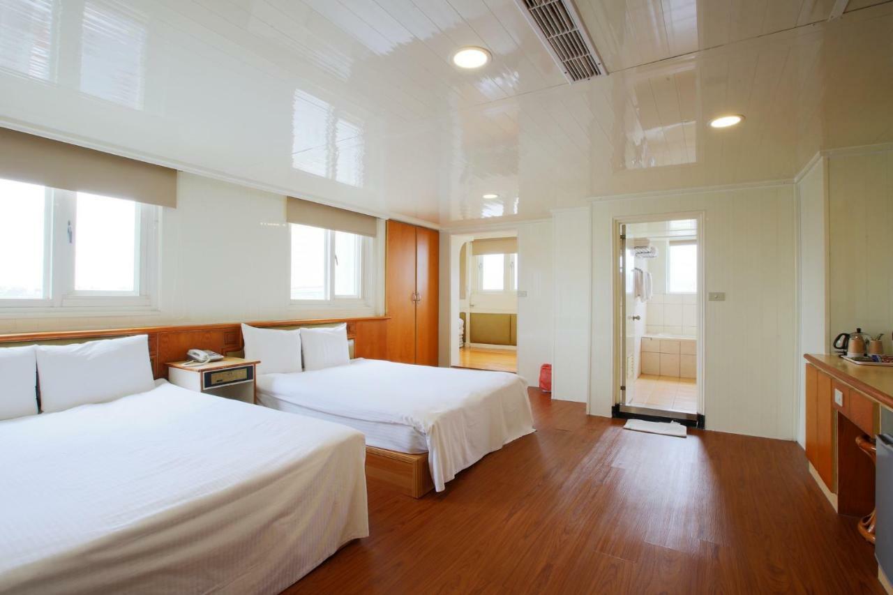 Lion Hotel Luodong Exterior foto