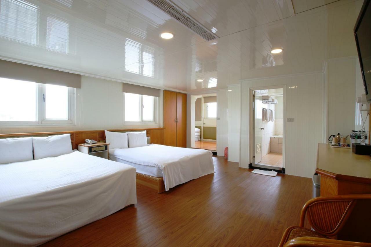 Lion Hotel Luodong Exterior foto